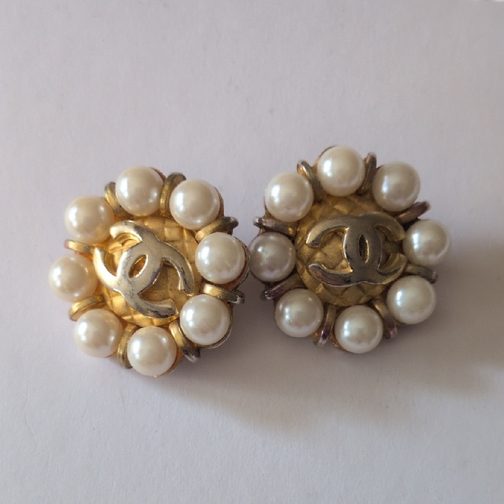 No Brand Clip on Earrings